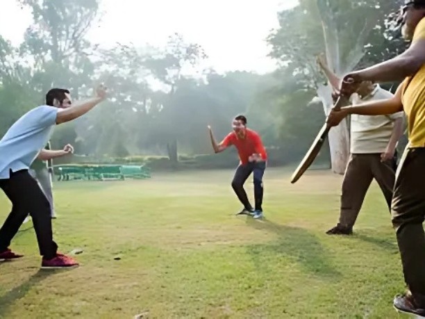 Cricket-Lovers.jpg (2)